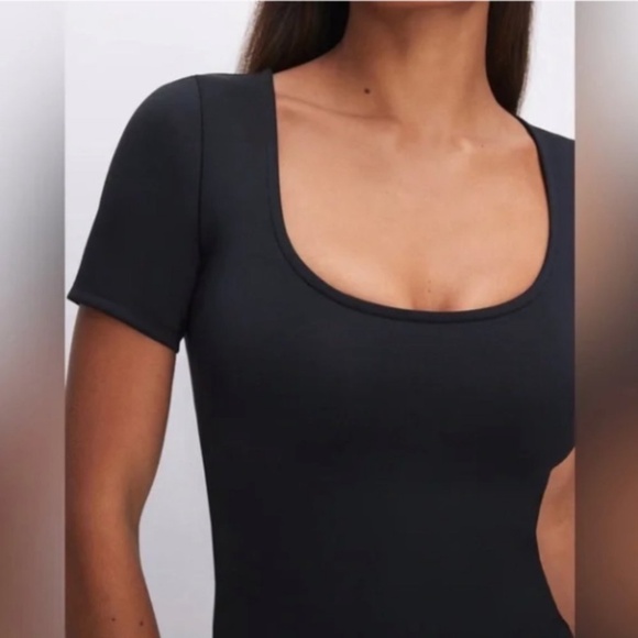 Good American Scuba Cropped Scoop Tee - Picture 2 of 7